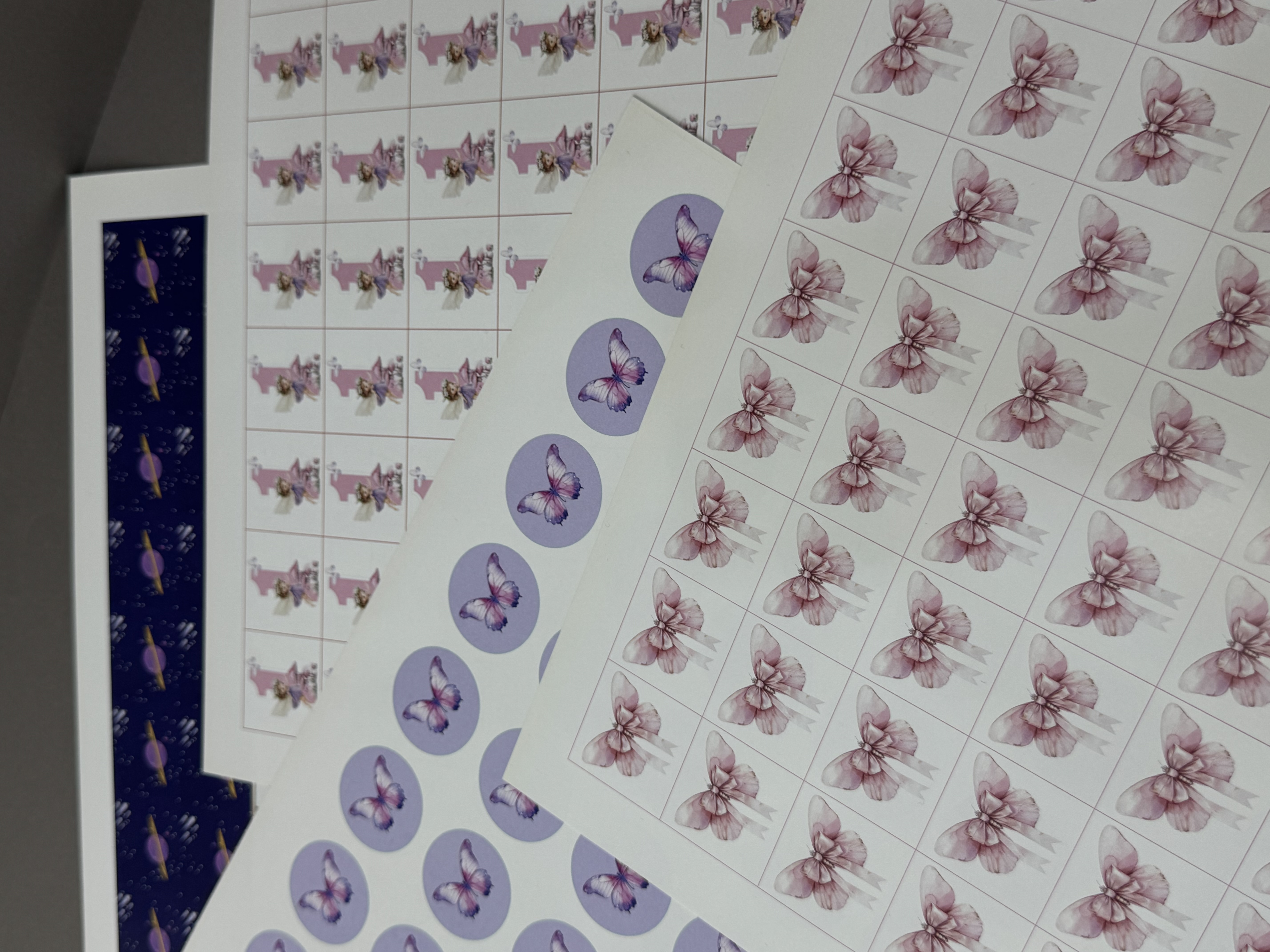 Sticker nümunəsi